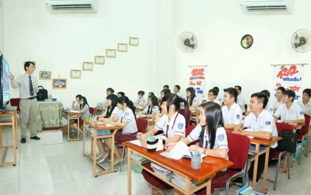 Học sinh trường cấp 3 An Dương Vương nhiệt huyết trong học tập